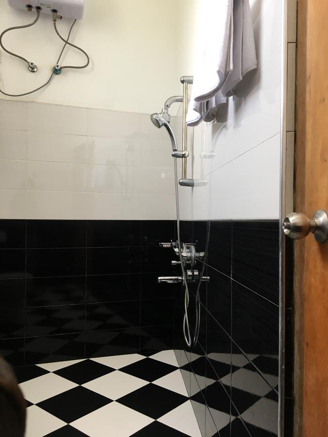 Hotel Ranvil نوفارا إيلِيا المظهر الخارجي الصورة