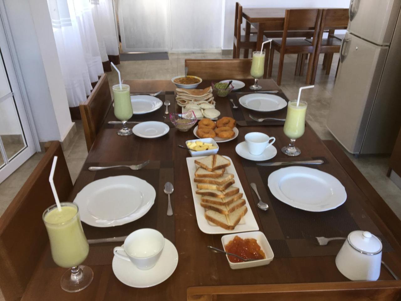 Hotel Ranvil نوفارا إيلِيا المظهر الخارجي الصورة