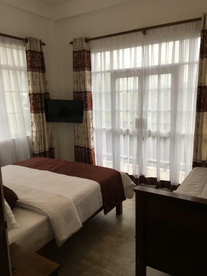 Hotel Ranvil نوفارا إيلِيا المظهر الخارجي الصورة